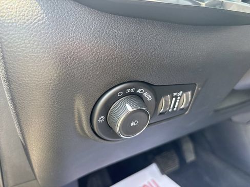 Certified 2022 Jeep Compass Limited AWD/4WD image 14