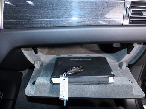 Used 2024 Porsche Macan GTS image 31