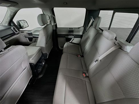 Used 2016 Ford F150 XLT w/ Equipment Group 302A Luxury image 21