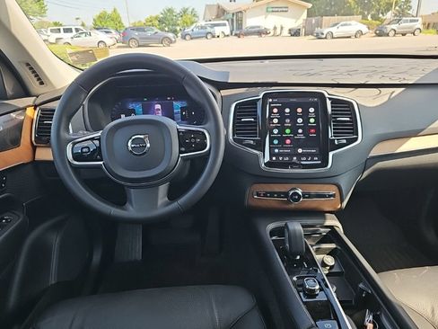 Used 2023 Volvo XC90 B6 Plus w/ Protection Package Premier AWD/4WD image 2