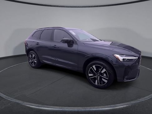 New 2026 Volvo XC60 B5 Plus w/ Climate Package AWD/4WD image 2