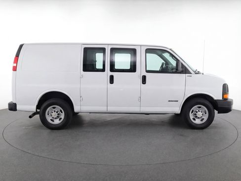 Used 2025 Chevrolet Express 3500 LT w/ LT Preferred Equipment Group RWD image 11
