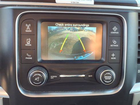 Used 2016 RAM 1500 Classic SLT image 5