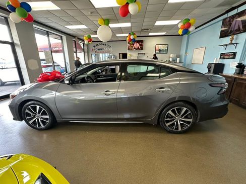 Used 2021 Nissan Maxima 3.5 SV w/ Floor Mat Group image 5