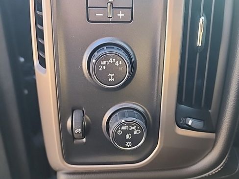 Used 2017 GMC Sierra 1500 Denali w/ Denali Ultimate Package image 18