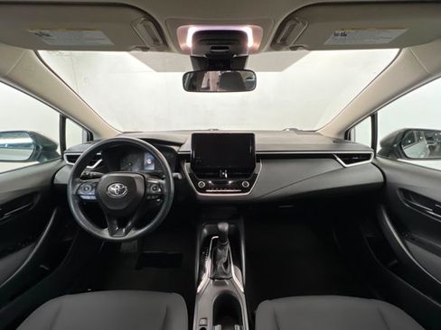 Used 2024 Toyota Corolla LE FWD image 9