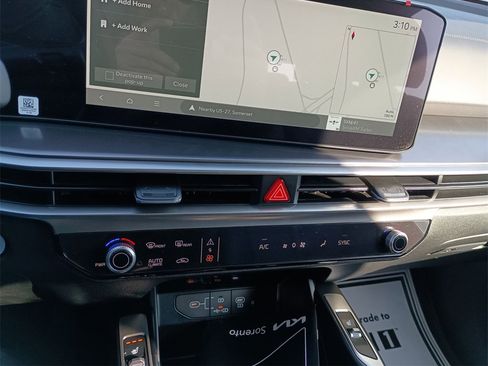 New 2026 Kia Sorento EX image 25