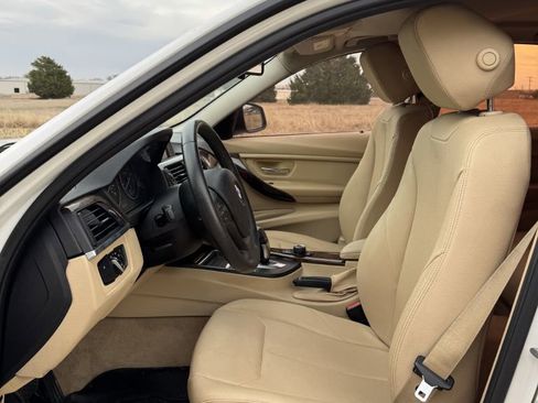 Used 2014 BMW 320i Sedan image 9