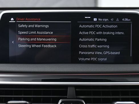 Used 2022 BMW 740i w/ M Sport Package RWD image 41