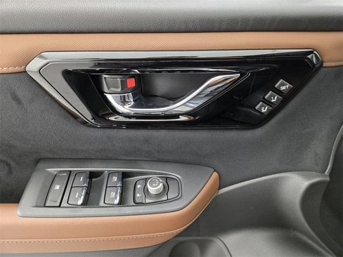 New 2025 Subaru Forester Touring image 12