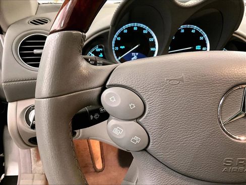 Used 2007 Mercedes-Benz SL 550 image 18