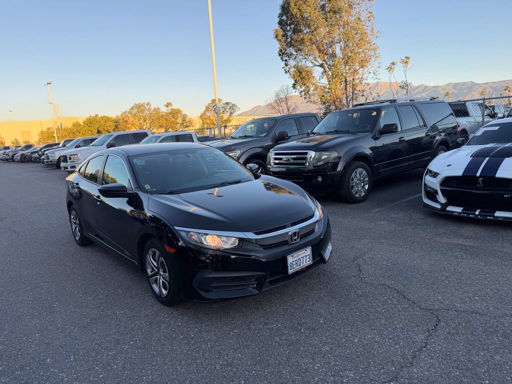 Used 2018 Honda Civic LX image 2