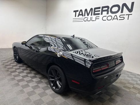 Used 2021 Dodge Challenger GT w/ Plus Package RWD image 8