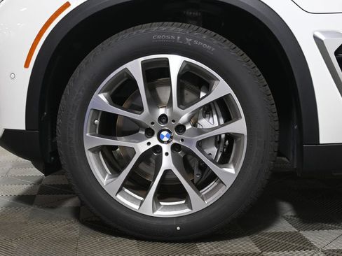 Used 2026 BMW X5 xDrive50e AWD/4WD image 12