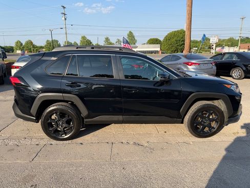 Used 2020 Toyota RAV4 TRD Off-Road AWD/4WD image 4