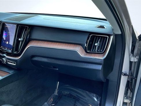 Certified 2023 Volvo XC60 B6 Ultimate image 17