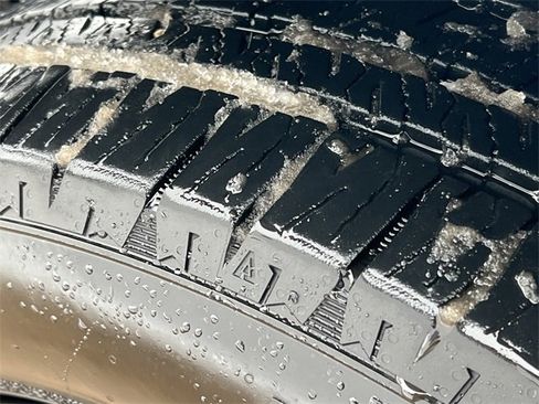 Used 2025 Jeep Wrangler Unlimited Sahara image 8