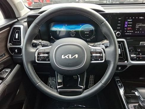 Certified 2022 Kia Sorento SX Prestige AWD/4WD image 21