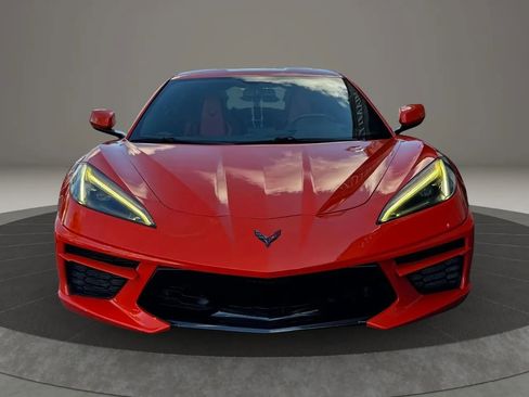 Used 2021 Chevrolet Corvette Stingray Coupe w/ Z51 Performance Package image 4