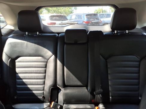 Used 2016 Ford Edge SEL w/ Equipment Group 201A FWD image 17