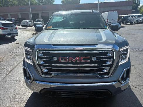 Used 2022 GMC Sierra 1500 SLT w/ X31 Off-Road Package image 4