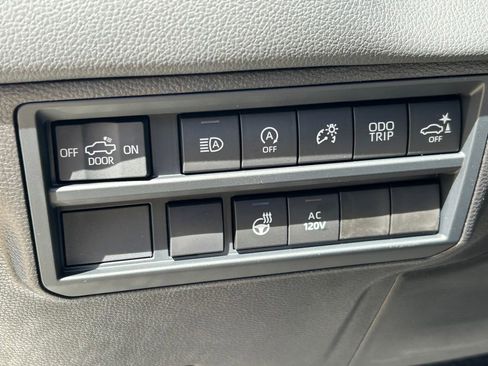 New 2026 Toyota Tundra Limited AWD/4WD image 28