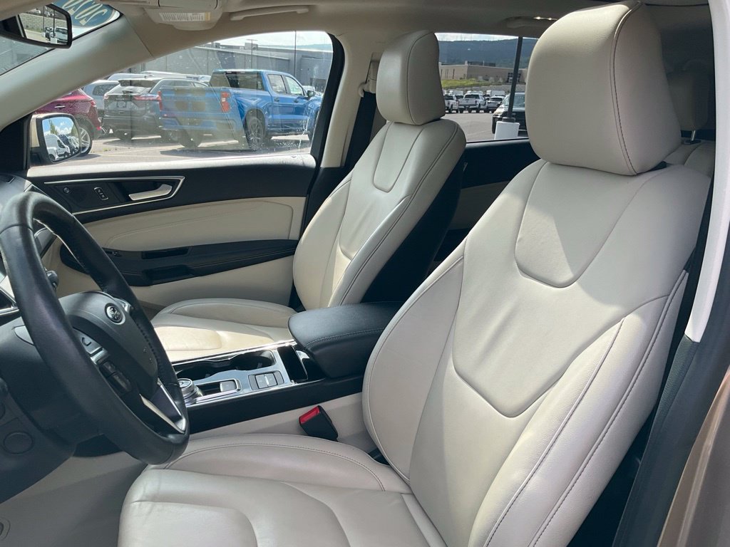 Certified 2020 Ford Edge Titanium AWD/4WD image 21