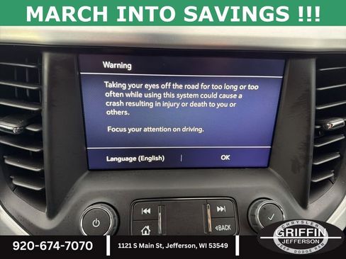 Used 2023 GMC Acadia SLE w/ Driver Convenience Package image 21
