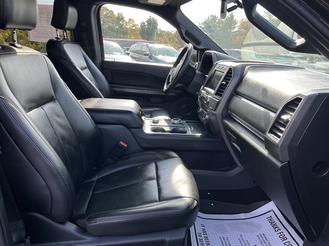 Used 2020 Ford Expedition XLT w/ Equipment Group 202A AWD/4WD image 43