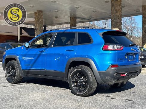 Used 2019 Jeep Cherokee Trailhawk w/ Comfort/Convenience Group image 4