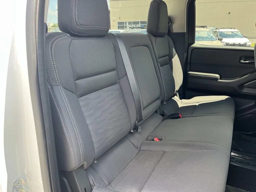 Used 2024 Nissan Frontier SV w/ Technology Package RWD image 21