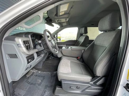 Used 2024 Ford F350 XLT AWD/4WD image 10