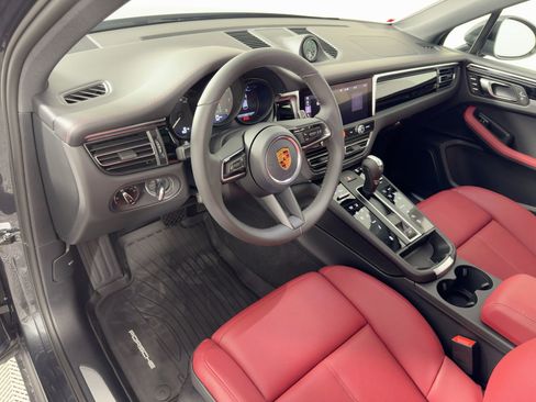 Used 2026 Porsche Macan S AWD/4WD image 4