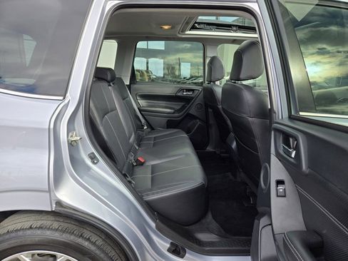 Used 2017 Subaru Forester 2.5i Touring image 4