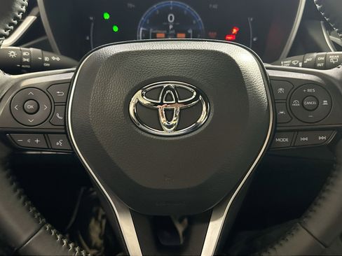 Used 2024 Toyota Corolla XSE image 19