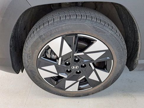 Used 2025 Hyundai Kona SEL FWD image 31