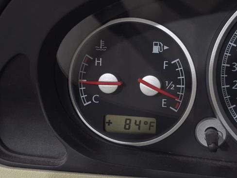 Used 2005 Chrysler Crossfire Limited RWD image 78