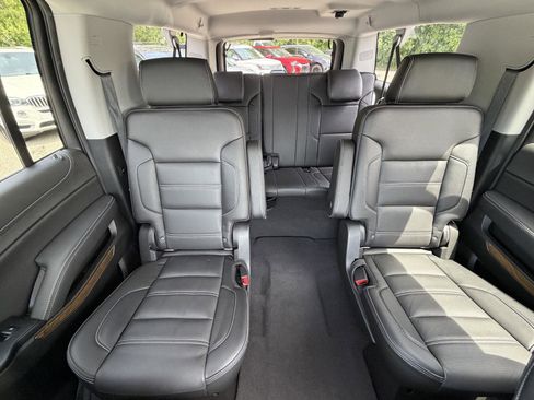 Used 2020 GMC Yukon XL Denali w/ Denali Ultimate Package AWD/4WD image 24