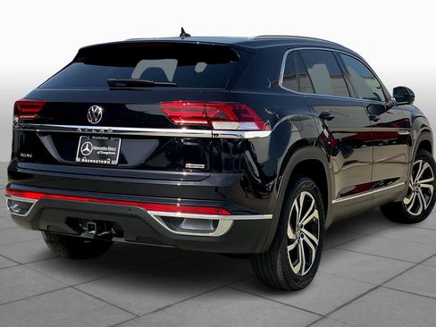 Used 2021 Volkswagen Atlas Cross Sport SEL Premium image 11