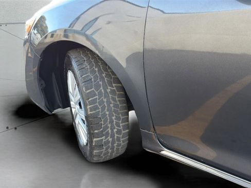 Used 2012 Toyota Camry LE image 29