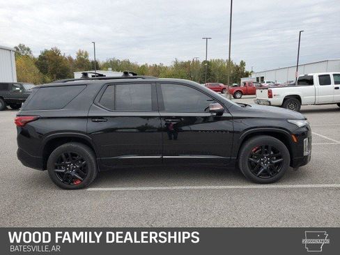 Certified 2023 Chevrolet Traverse Premier w/ Redline Edition image 9