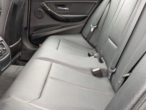 Used 2016 BMW 320i xDrive Sedan AWD/4WD image 24