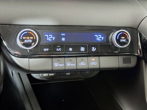 New 2026 Hyundai Elantra Blue FWD image 15