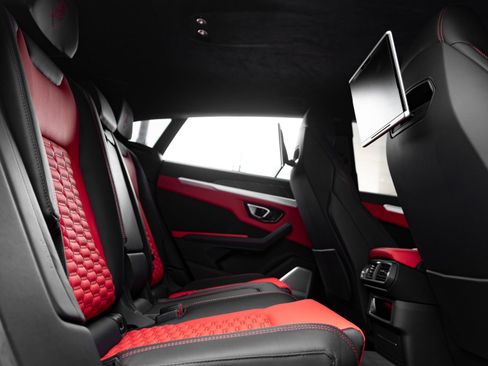 Used 2020 Lamborghini Urus image 43