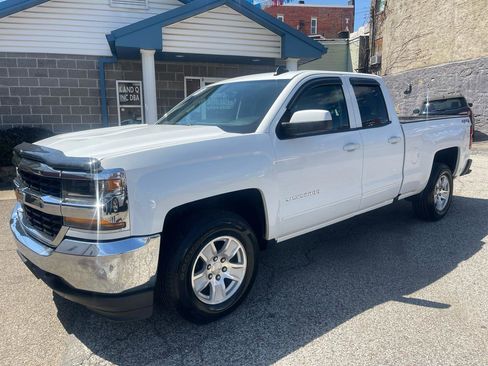 Used 2018 Chevrolet Silverado 1500 LT image 1