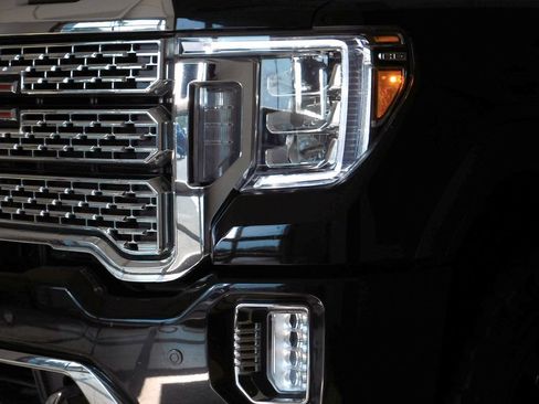 Used 2021 GMC Sierra 3500 Denali w/ Denali Ultimate Package AWD/4WD image 15