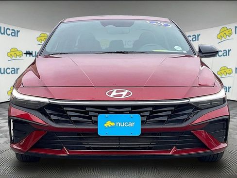 Certified 2025 Hyundai Elantra Sport FWD image 2