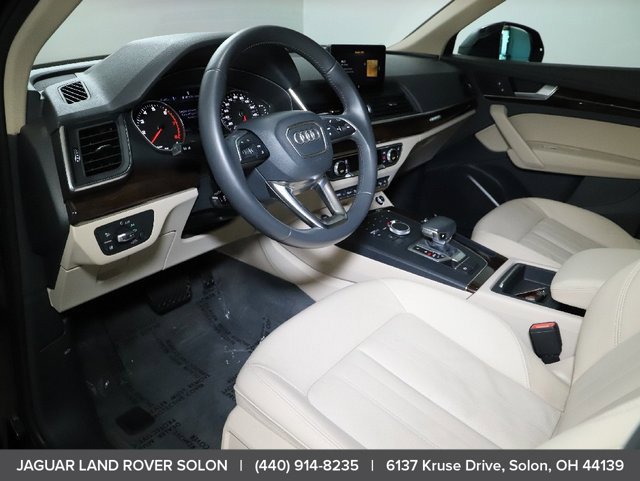 Used 2019 Audi Q5 2.0T Premium w/ Convenience Package AWD/4WD image 16
