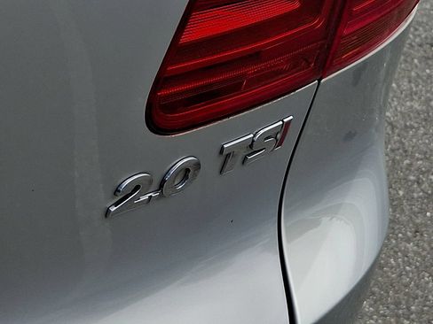 Used 2013 Volkswagen Tiguan SE FWD image 32