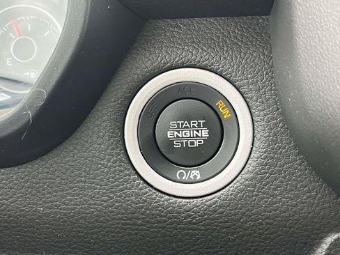Used 2021 RAM 1500 Big Horn AWD/4WD image 33
